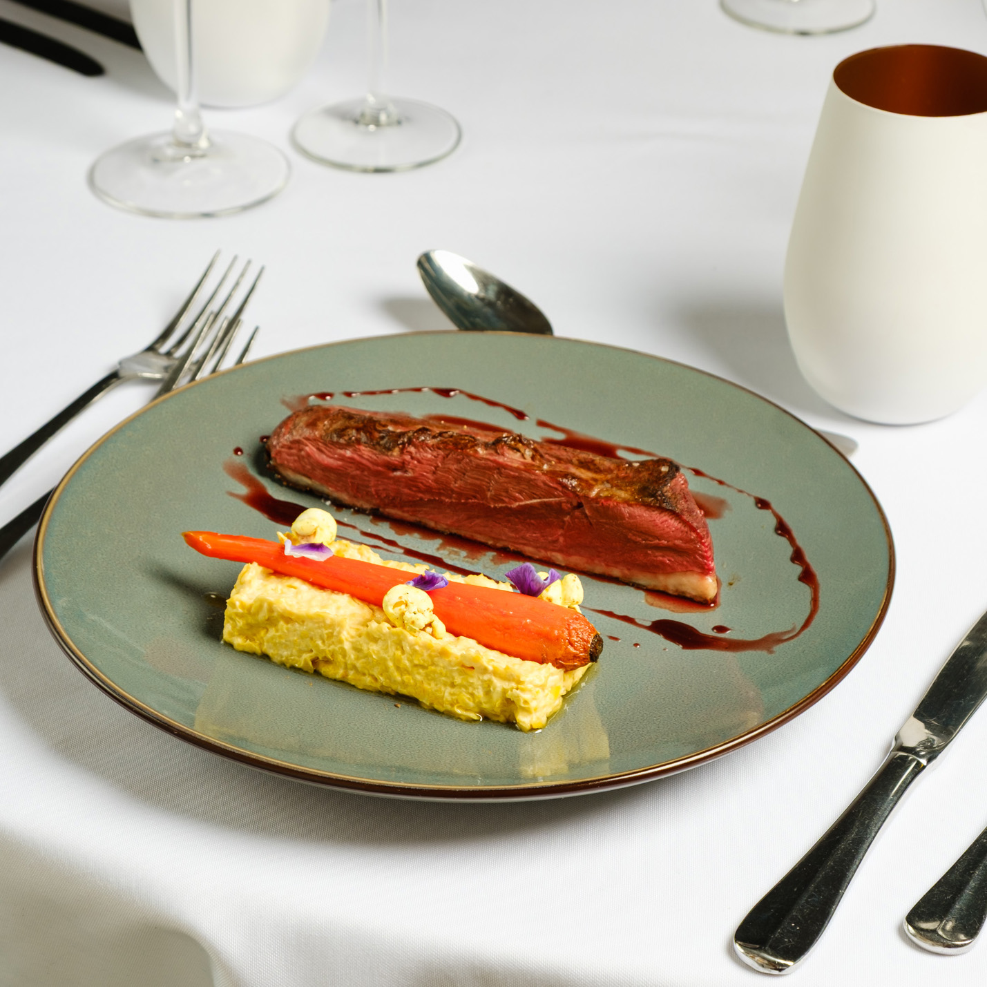 repas-service-professionnel-plat-traiteur-gourmand-dessert-4